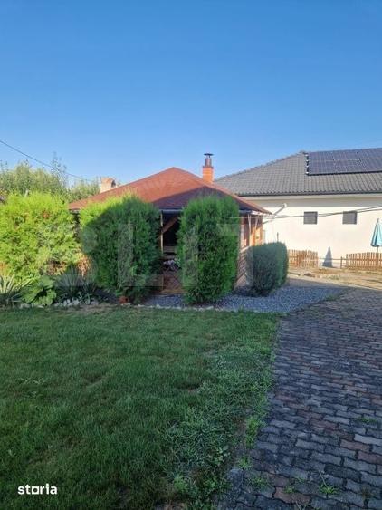 Casă cu 7 camere cu Teren 830 Mp în Central