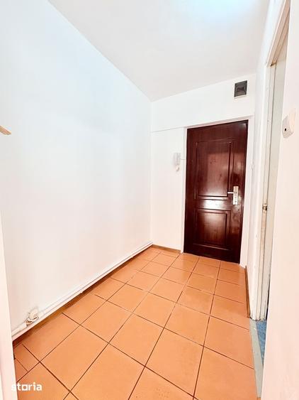 Garsonieră în Traian