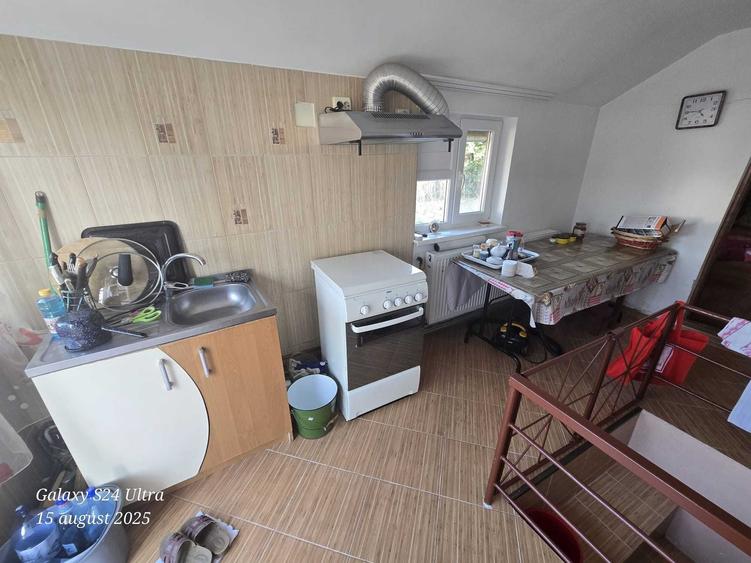 Casă cu 2 camere cu Teren 3092 Mp în Gruiu