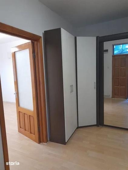 Casă cu 2 camere semidecomandat cu Teren 112 Mp în Eminescu