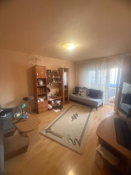 Apartament cu 2 camere decomandat în Militari