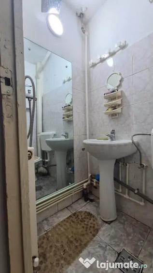 Garsonieră semidecomandată în Central