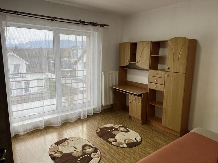 Apartament cu 3 camere decomandat în Șelimbăr