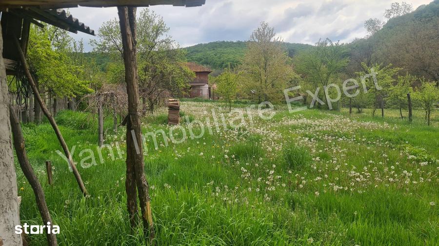 Casă cu 2 camere cu Teren 685 Mp în Mălureni
