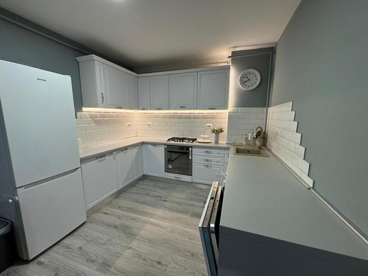 Apartament cu 2 camere semidecomandat în Exterior Vest