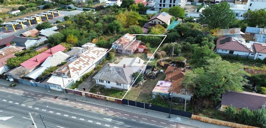 Casă individuală cu 7 camere cu Teren 873 Mp în Obor