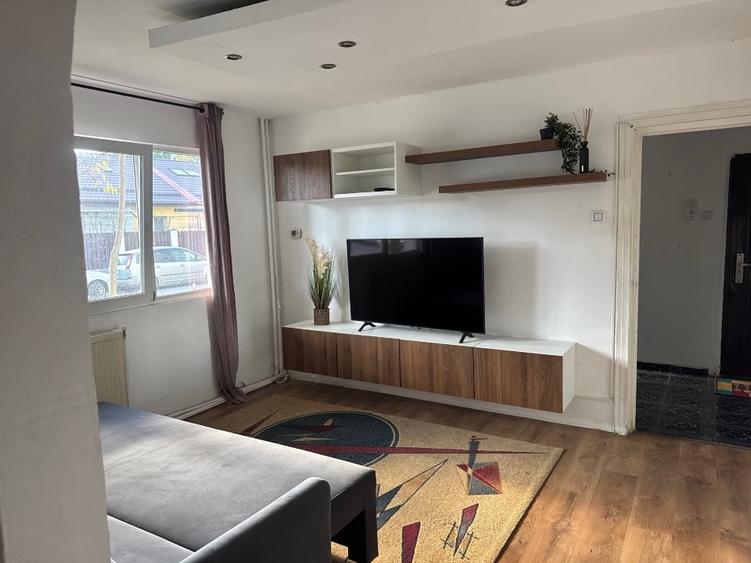 Apartament cu 2 camere semidecomandat, mobilat în Galata