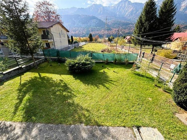 Casă individuală cu 4 camere cu Canalizare în Piatra Arsă