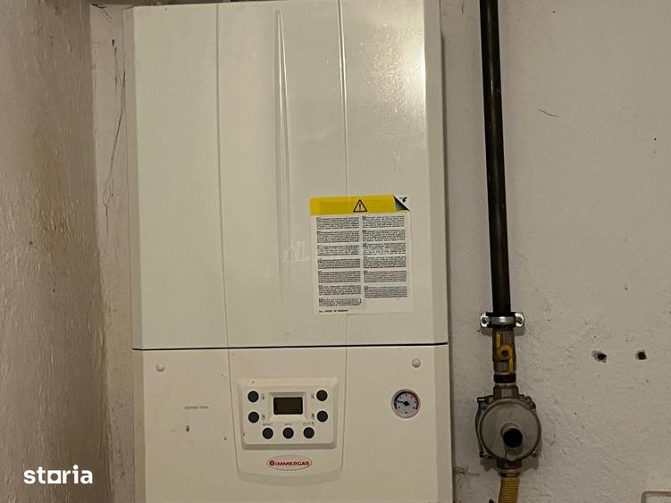 Casă cu 4 camere cu Teren 200 Mp în Central