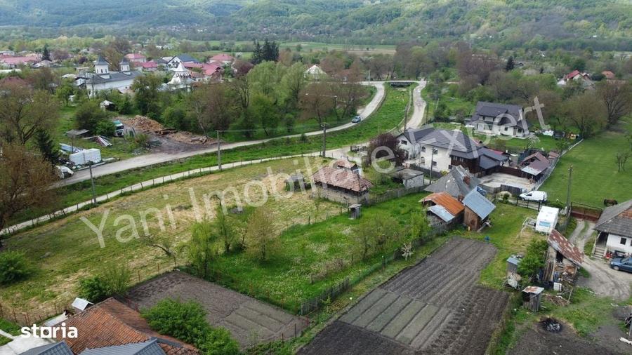 Casă cu 2 camere cu Teren 685 Mp în Mălureni