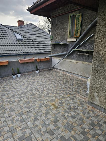 Apartament cu 2 camere semidecomandat în Vatra Luminoasă