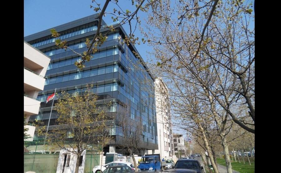 Birou, de 7,685 mp, în Herăstrău