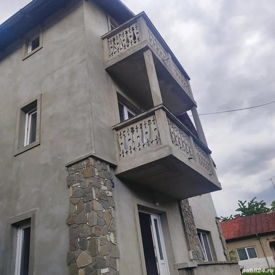 Casă cu 6 camere cu Teren 600 Mp în Central