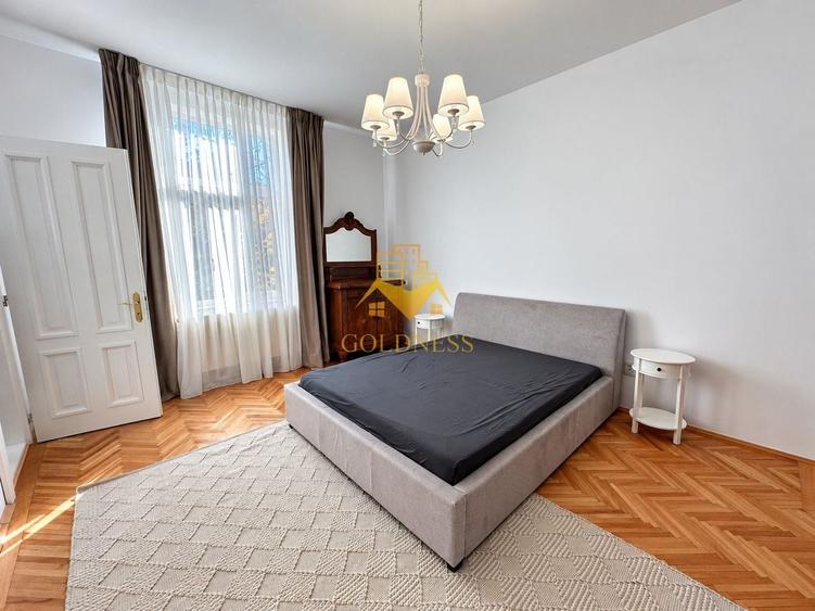 Apartament cu 3 camere semidecomandat, mobilat în Ultracentral