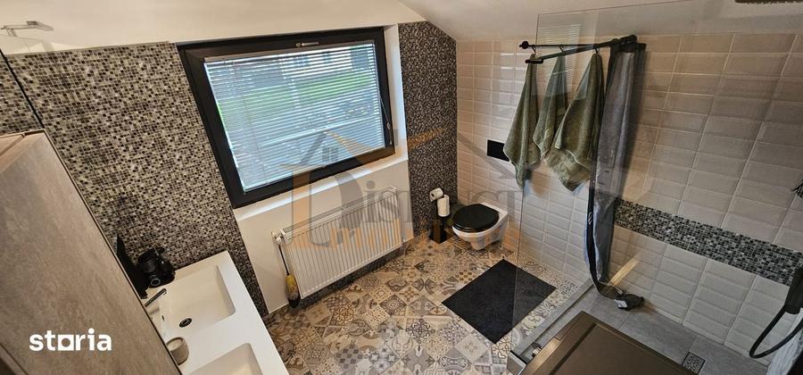 Casă cu 4 camere cu Teren 450 Mp în Baciu