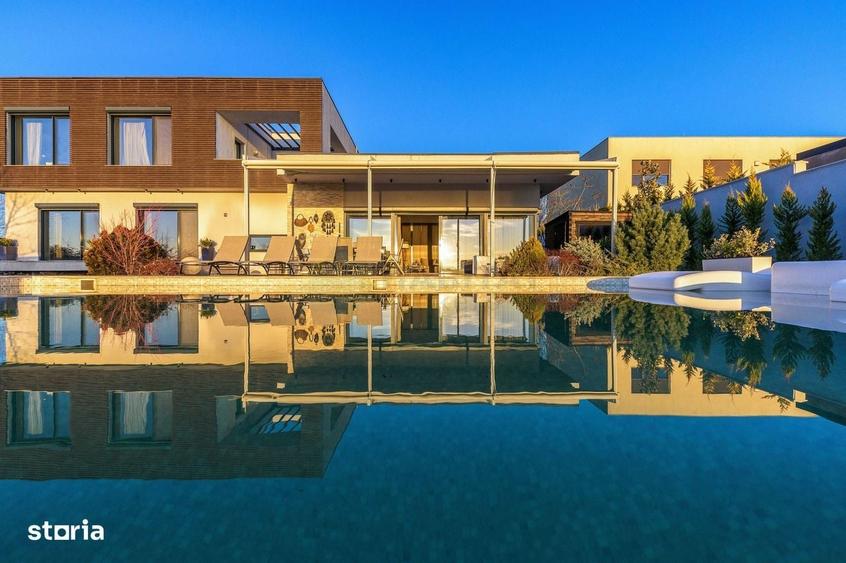 Casă cu 4 camere cu Piscina în Izvorani