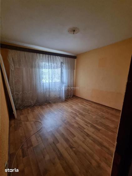 Apartament cu 3 camere decomandat în Libertății