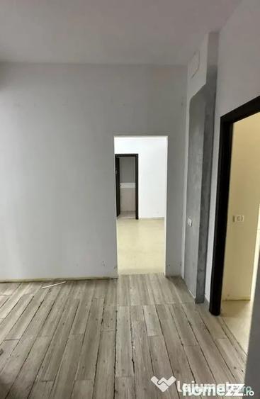 Spațiu comercial, de 250 mp, în ICIL