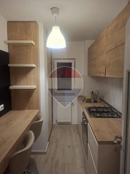 Apartament cu 2 camere semidecomandat în Baza 3