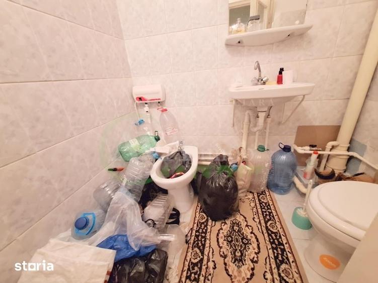 Apartament cu 4 camere decomandat în Narcisa