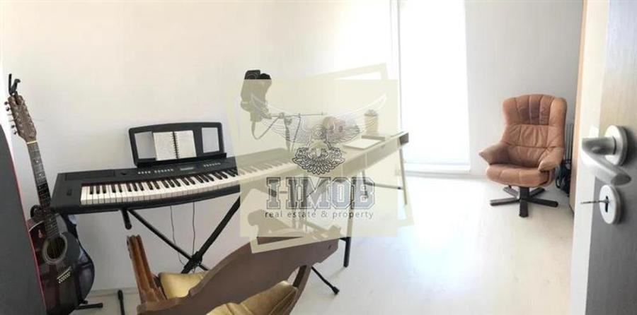 Penthouse cu 3 camere decomandat, mobilat în Turnișor