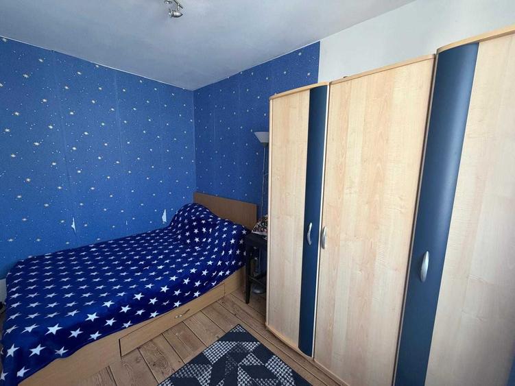 Apartament cu 3 camere semidecomandat în Cedonia