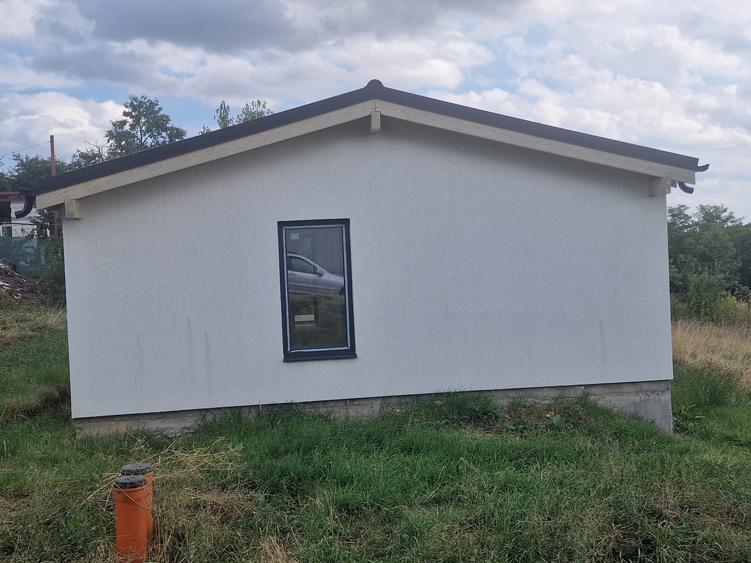 Casă cu 2 camere în Dobreni