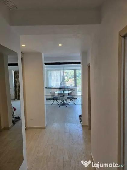 Apartament cu 2 camere decomandat în Centrul Istoric