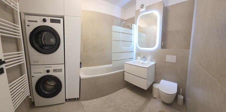 Apartament cu 2 camere decomandat în Triaj