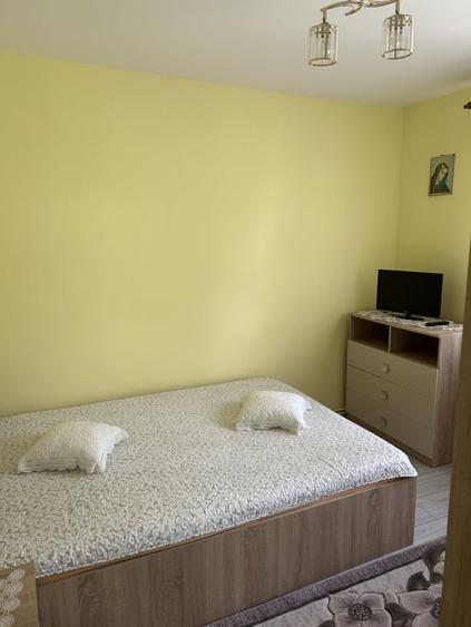 Apartament cu 2 camere decomandat, mobilat în Cezar Petrescu