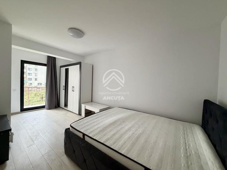 Apartament cu 3 camere decomandat în Florești