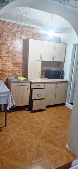Casă cu 2 camere în Central