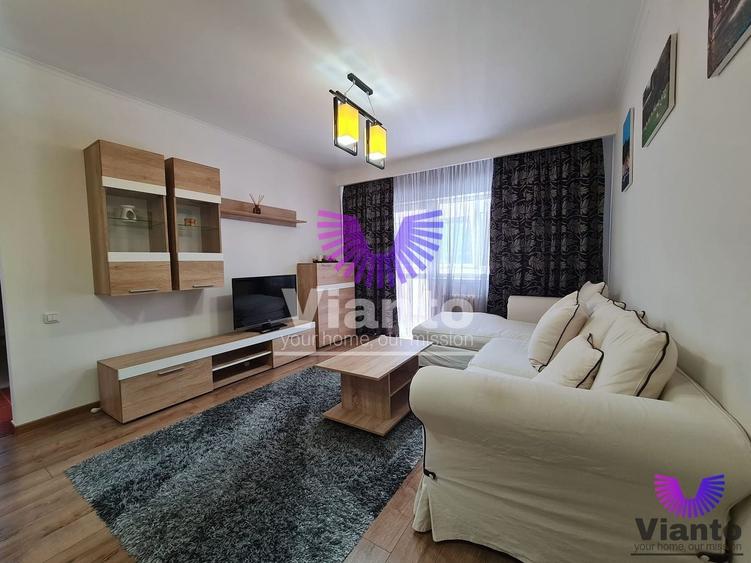 Apartament cu 3 camere decomandat, mobilat în Central