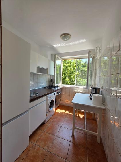 Apartament cu 2 camere decomandat, mobilat în Obor