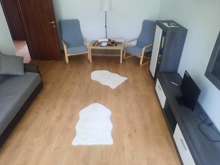 Apartament cu 3 camere decomandat în Drumul Taberei