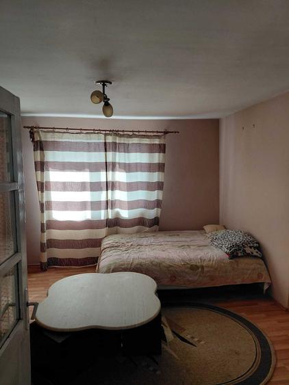 Casă cu 3 camere în Central