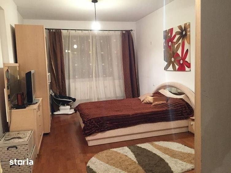 Apartament cu 3 camere în Rahova