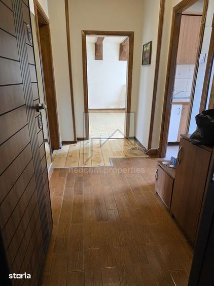 Apartament cu 3 camere decomandat în Rahova