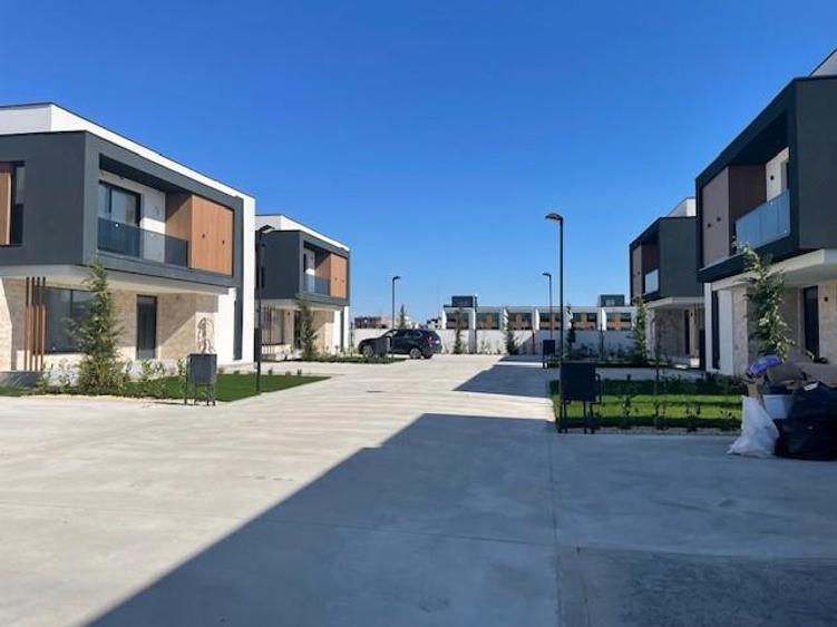 Casă individuală cu 6 camere cu Teren 375 Mp în Pipera