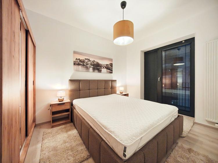 Apartament cu 2 camere decomandat, mobilat în Costin Georgian