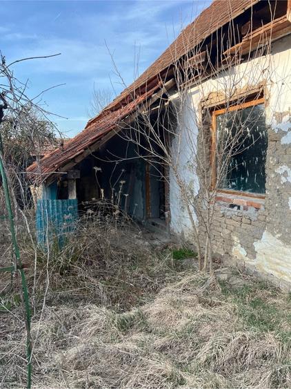 Teren de 4316 mp, în Ferendia