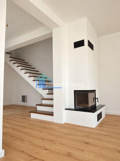 Duplex cu 4 camere cu Canalizare în Dumbrăvița