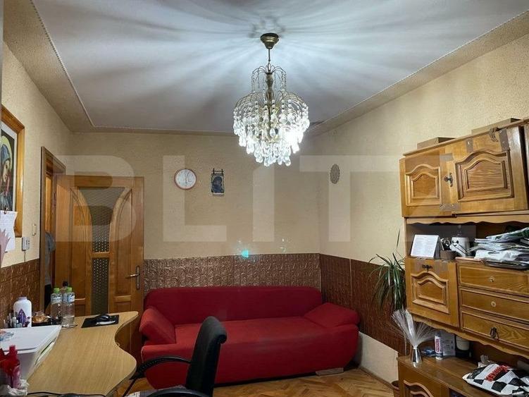 Apartament cu 3 camere decomandat, mobilat în Ștefan cel Mare