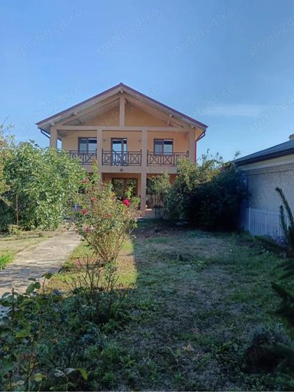Casă cu Teren 750 Mp în Berceni