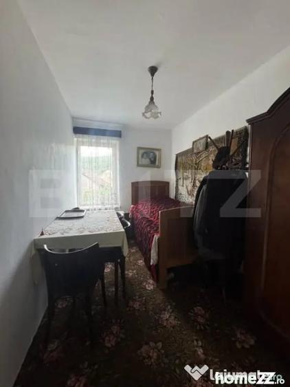 Casă cu 3 camere cu Teren 3340 Mp în Central