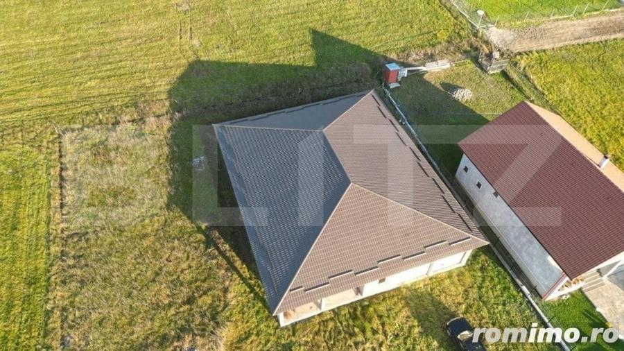 Casă cu 4 camere cu Teren 1500 Mp în Ideciu de Jos