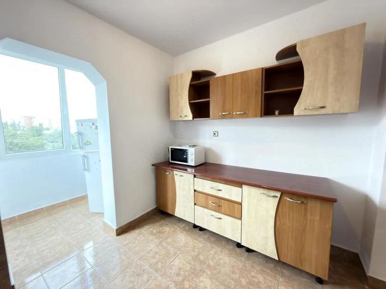 Apartament cu 2 camere decomandat în Lipovei