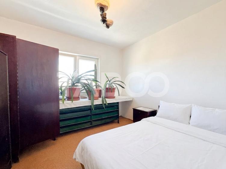 Apartament cu 4 camere decomandat, mobilat în Gară