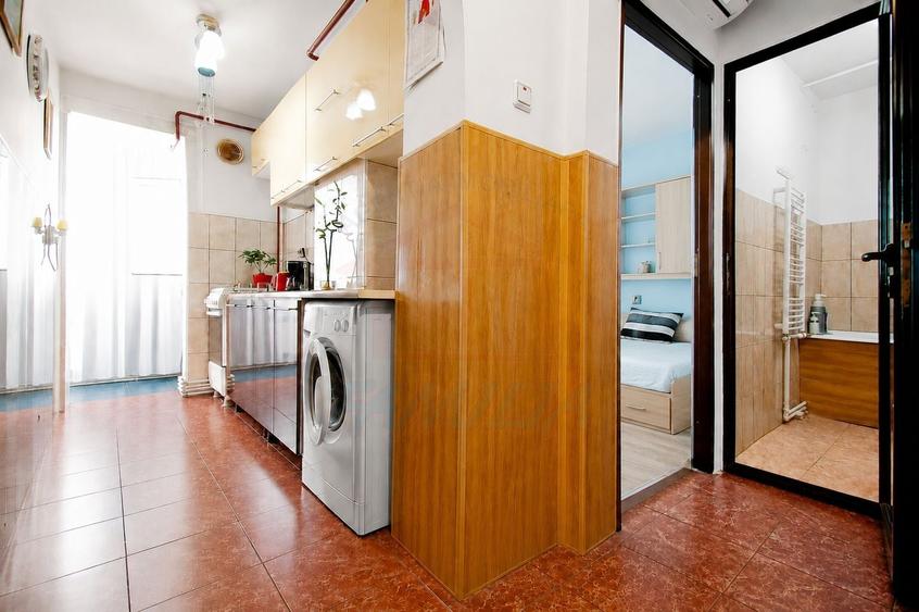 Apartament cu 2 camere decomandat, mobilat în Micro 19