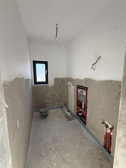 Casă cu 3 camere în Sânandrei